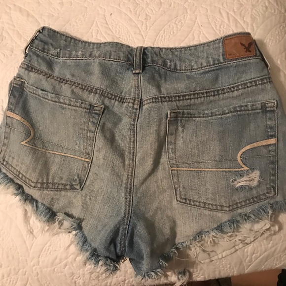 AE distressed jean shorts - Picture 2 of 4